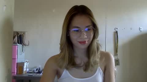 chelly4u69 online show from September 11, 4:53 am