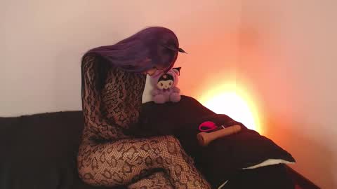 Holysh1t9 online show from March 7, 11:00 pm