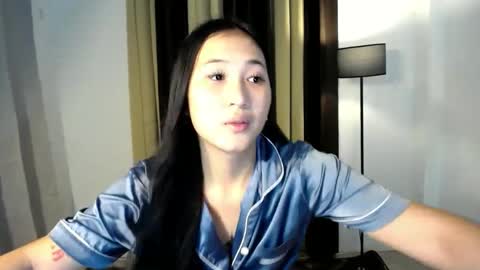 MIKAY OR MIKAH online show from February 14, 10:59 am