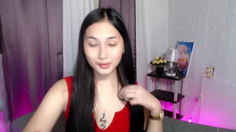 MIKAY OR MIKAH online show from February 27, 2:32 pm