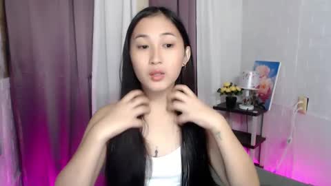 MIKAY OR MIKAH online show from February 28, 8:09 am