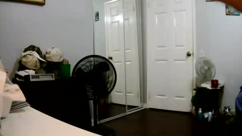 Claudia online show from June 15, 1:46 pm