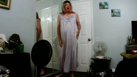 Claudia online show from July 3, 2:56 pm