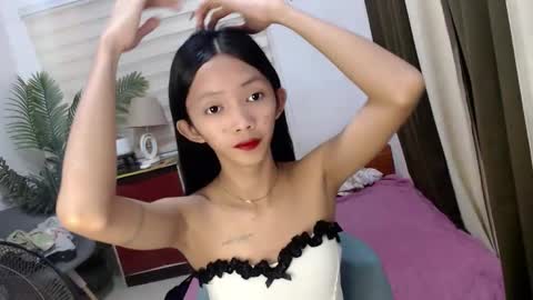 KIM online show from December 22, 7:29 pm