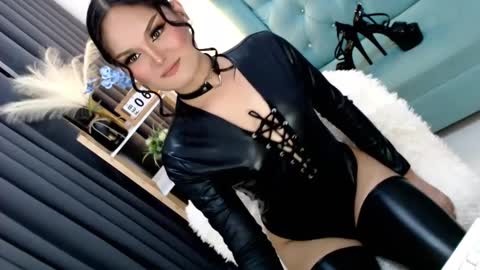 Cleo online show from February 5, 9:40 pm