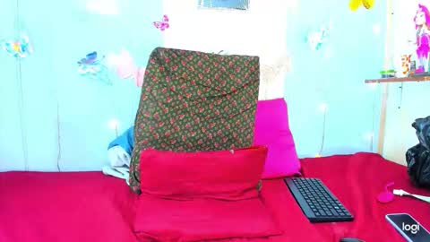 corynatayler online show from December 5, 11:33 pm