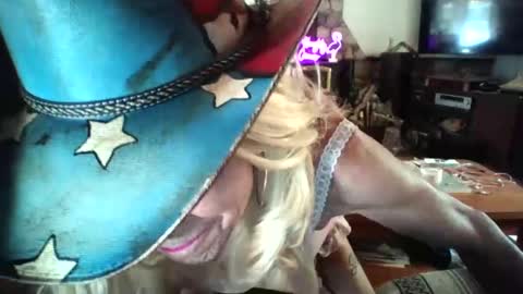 crossdrsr1 online show from September 27, 6:17 pm