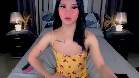 Snapshot of crytastal_lust1212 chatting on September 29, 10:37 am bea takashi online show from September 29, 10:37 am