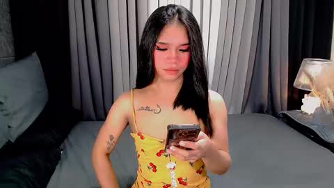 Snapshot of crytastal_lust1212 chatting on October 6, 10:15 am bea takashi online show from October 6, 10:15 am