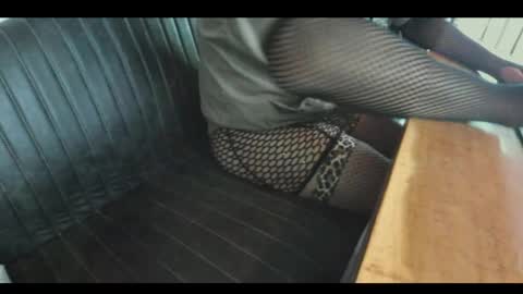Snapshot of curious_cammer chatting on October 20, 11:02 am Tatjana online show from October 20, 11:02 am