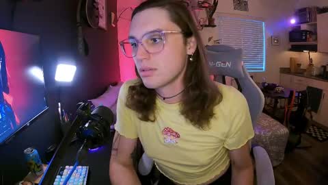 cutiepiescarlett online show from May 22, 2:29 am