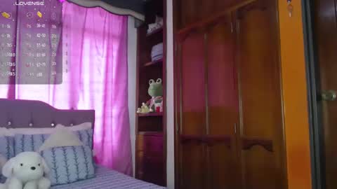 Sophia online show from February 12, 8:07 pm