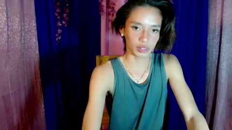 Snapshot of cyd_twink chatting on September 8, 4:27 pm cyd_twink online show from September 8, 4:27 pm