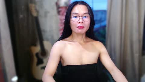 Kim online show from June 25, 10:08 am