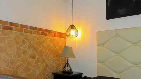         online show from February 4, 3:44 am