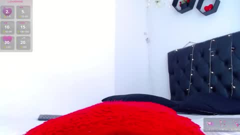 danna online show from February 14, 3:47 pm