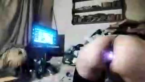 danitacrs online show from August 2, 12:33 am