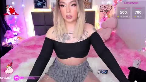dannia_13 online show from June 9, 3:39 am