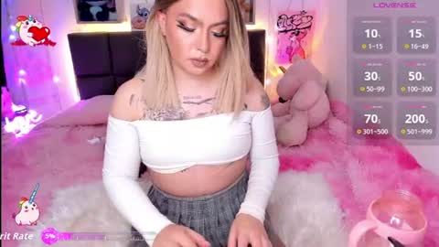 dannia_13 online show from July 4, 1:55 am