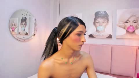    online show from November 19, 2:44 am