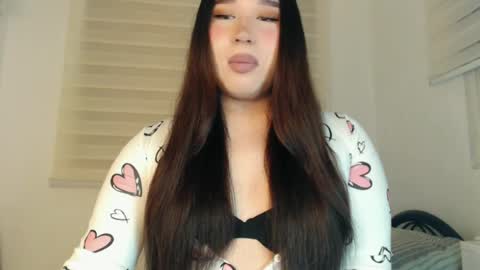 DARCY online show from June 11, 4:49 pm