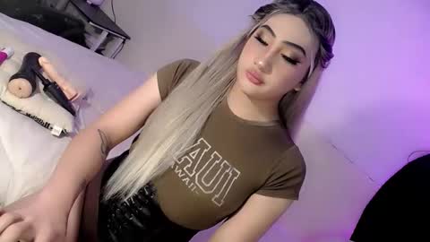 Chesca online show from November 23, 7:43 am