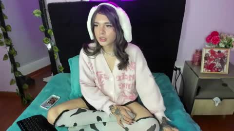Maki  online show from July 28, 2:13 pm