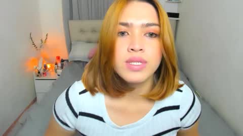 Demi online show from February 10, 7:04 am