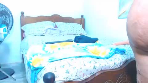 Snapshot of dirty_culona chatting on September 22, 6:35 pm dirty_culona online show from September 22, 6:35 pm