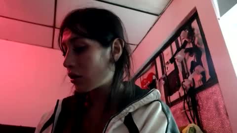 Snapshot of doll_sary chatting on December 31, 3:45 am Catherine XXX online show from December 31, 3:45 am