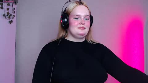 Miss Rose online show from October 23, 11:36 am