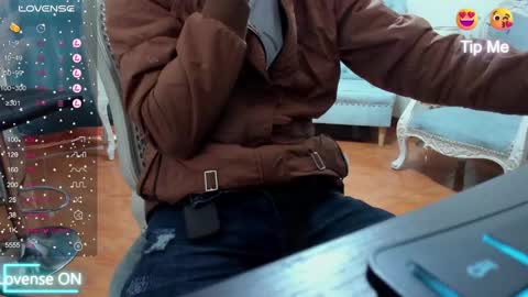 Snapshot of dorian_lev chatting on February 15, 3:17 pm Nicolle online show from February 15, 3:17 pm