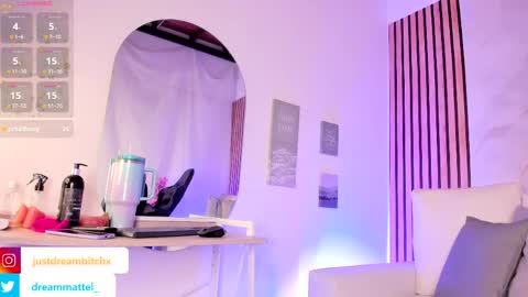 Dream Matell online show from June 7, 4:09 am