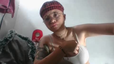 eden_jupiters online show from December 6, 6:31 am