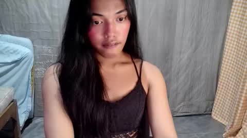 Snapshot of elenacum chatting on October 16, 1:55 pm elenacum online show from October 16, 1:55 pm