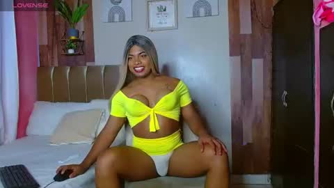 eletrabrowns online show from June 12, 11:53 am