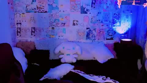 Emely Rous online show from October 31, 1:21 pm