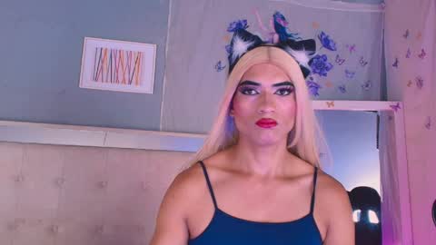 emily_castillo1_ online show from April 9, 5:53 am