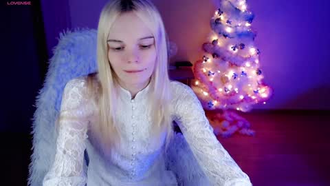 Lia online show from December 22, 6:26 pm