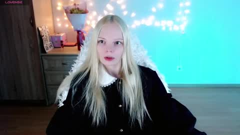 Lia online show from March 2, 11:39 pm