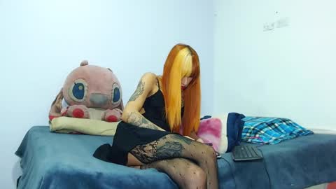 Snapshot of emily_rousxxx chatting on October 17, 12:36 am Emily IGEmmily Baussa online show from October 17, 12:36 am