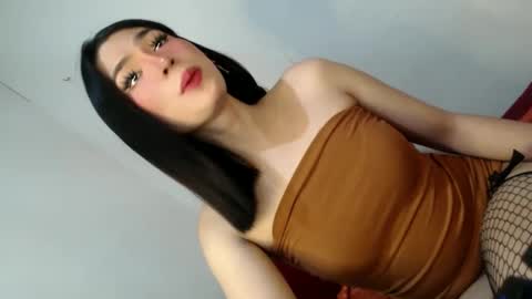 Snapshot of emilyfuckers chatting on February 16, 7:16 pm ariane online show from February 16, 7:16 pm