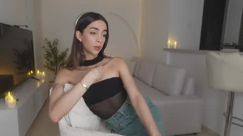 Emma voger online show from April 3, 1:37 am