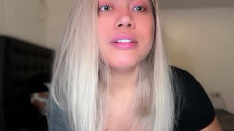 YourDreamGirl Emma  online show from March 10, 8:29 am