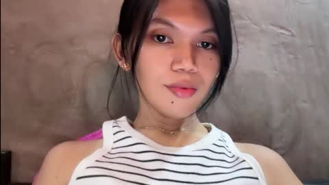 Chelliane online show from February 11, 2:47 pm