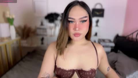 Queen Eva Mazikeen online show from February 15, 5:14 am