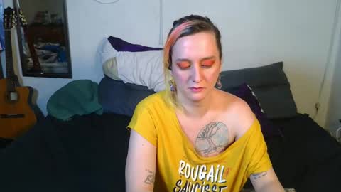 Snapshot of evelan123 chatting on October 20, 5:49 pm Chulal online show from October 20, 5:49 pm
