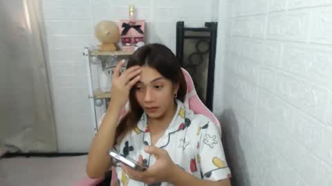 exotictssavie online show from January 8, 4:12 am