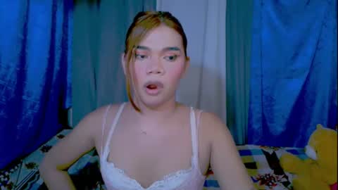 I DO EVERTHING U WANT BECAUSE IM EXTREME LIAN online show from June 9, 5:56 pm