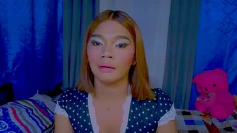 I DO EVERTHING U WANT BECAUSE IM EXTREME LIAN online show from June 17, 5:47 pm